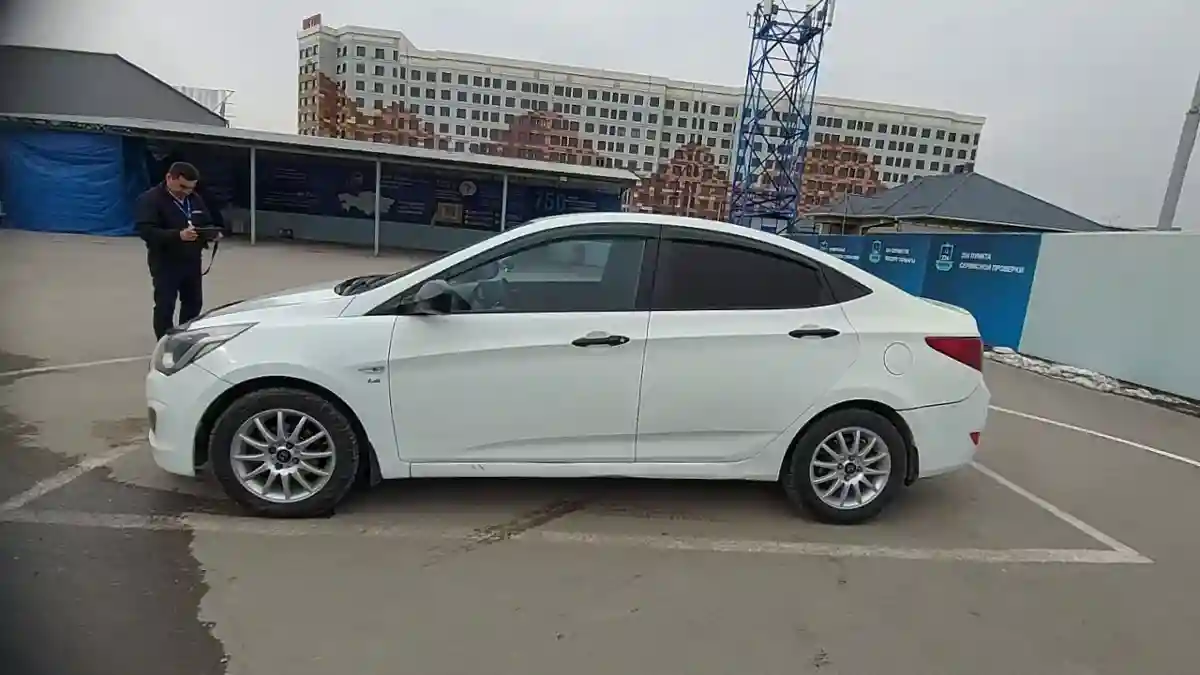 Hyundai Accent 2015 года за 3 500 000 тг. в Шымкент