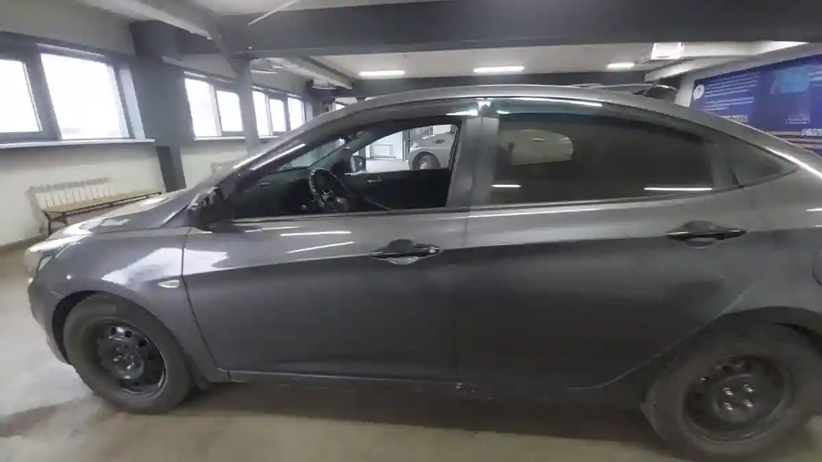 Hyundai Solaris 2015 года за 3 500 000 тг. в Астана