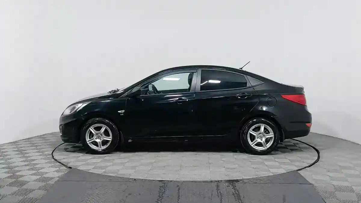 Hyundai Solaris 2012 года за 4 220 000 тг. в Астана