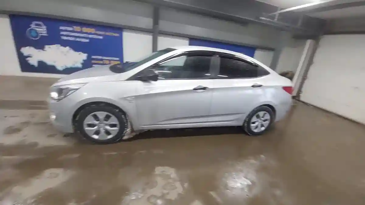 Hyundai Solaris 2015 года за 5 500 000 тг. в Астана