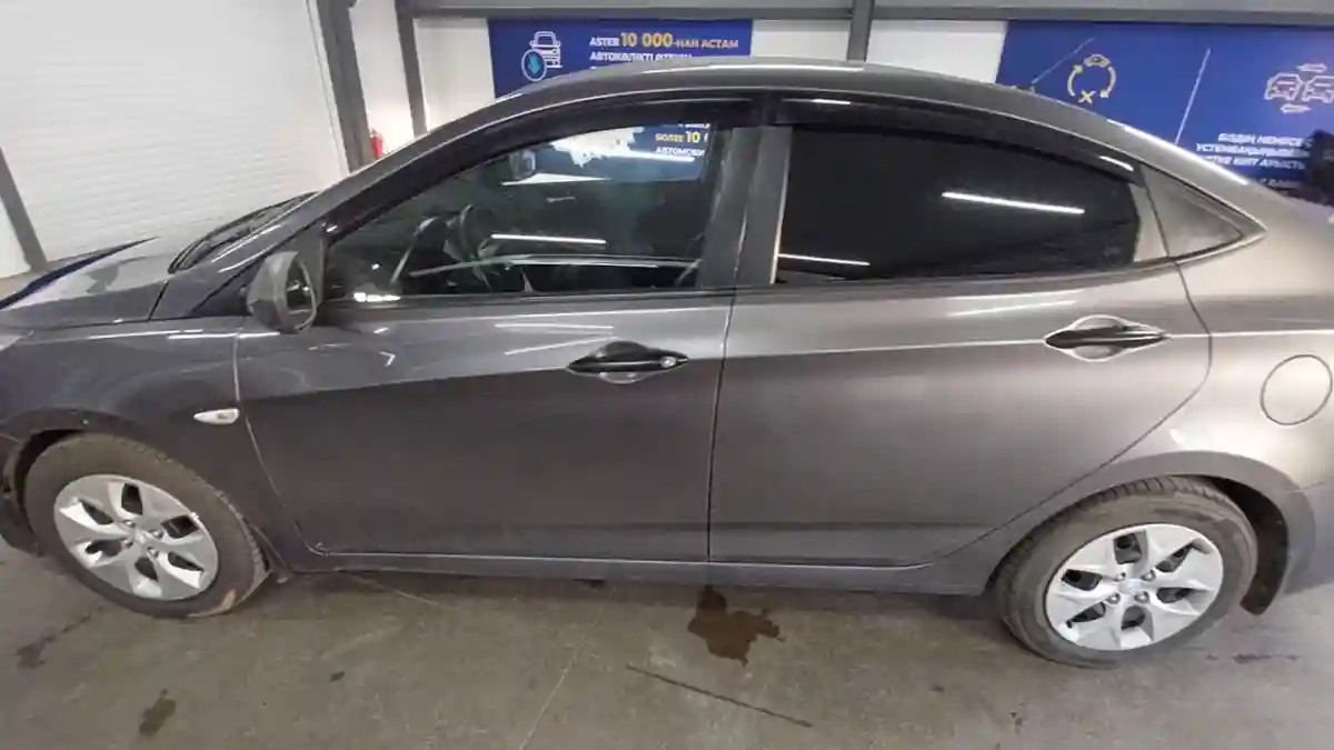Hyundai Solaris 2015 года за 5 000 000 тг. в Астана