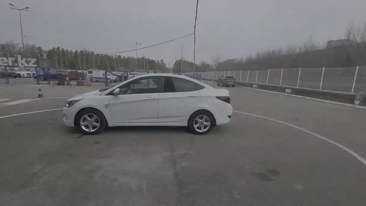 Hyundai Accent 2015 года за 5 500 000 тг. в Усть-Каменогорск