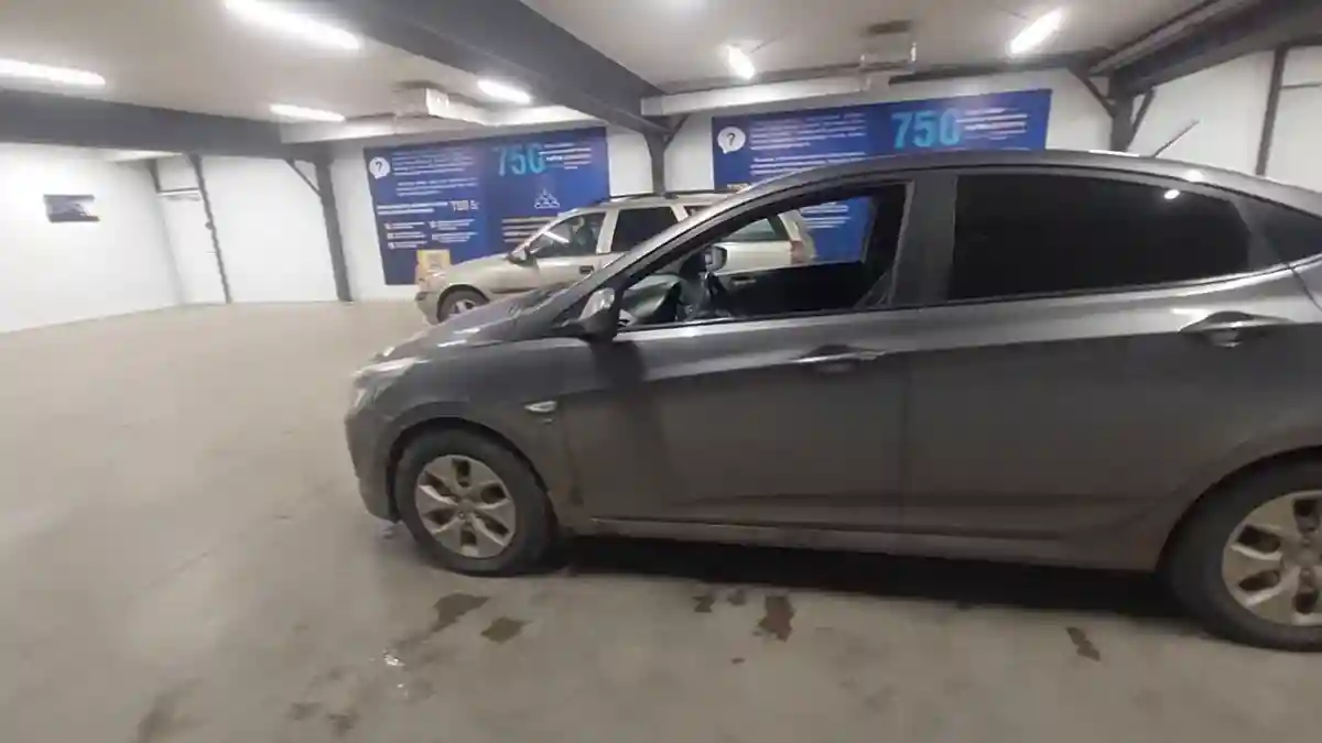 Hyundai Solaris 2015 года за 5 500 000 тг. в Астана