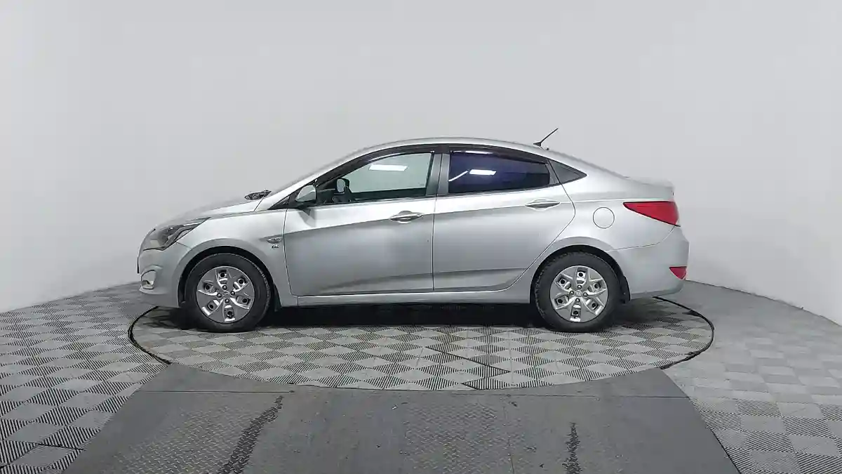 Hyundai Solaris 2015 года за 5 300 000 тг. в Астана