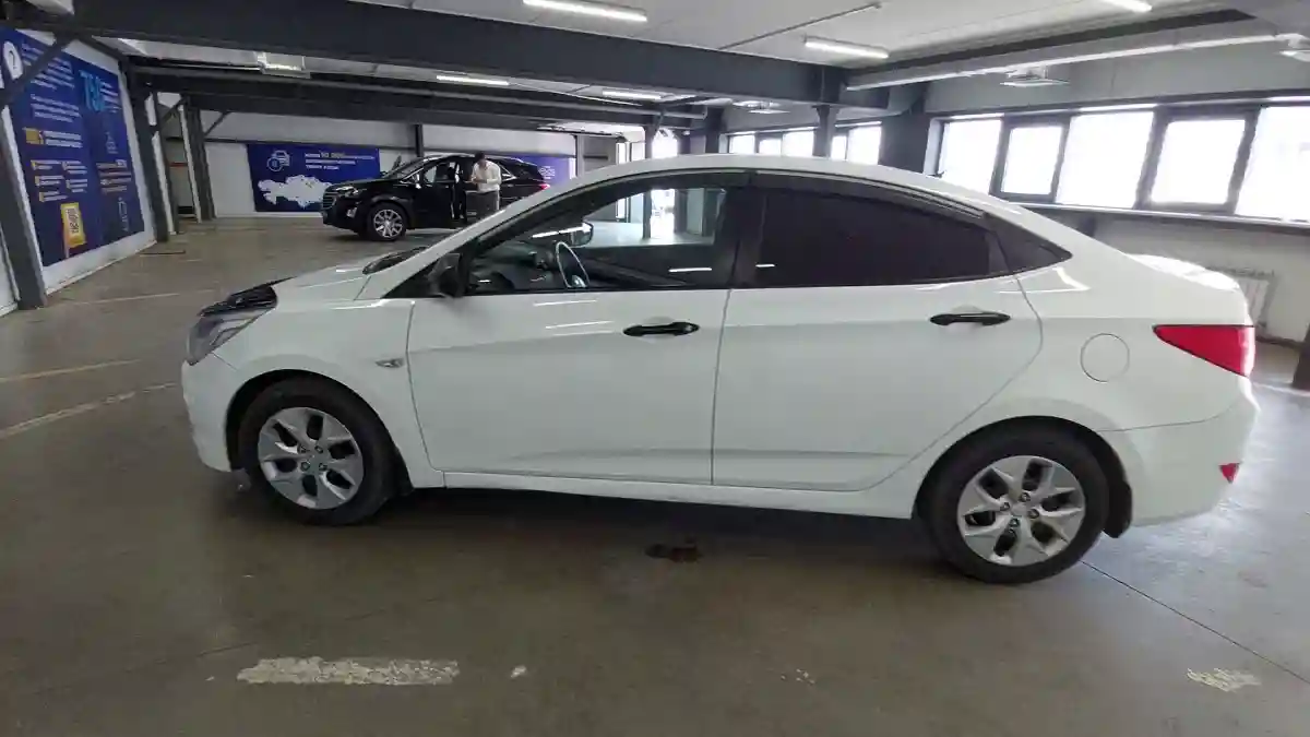 Hyundai Solaris 2015 года за 5 200 000 тг. в Астана