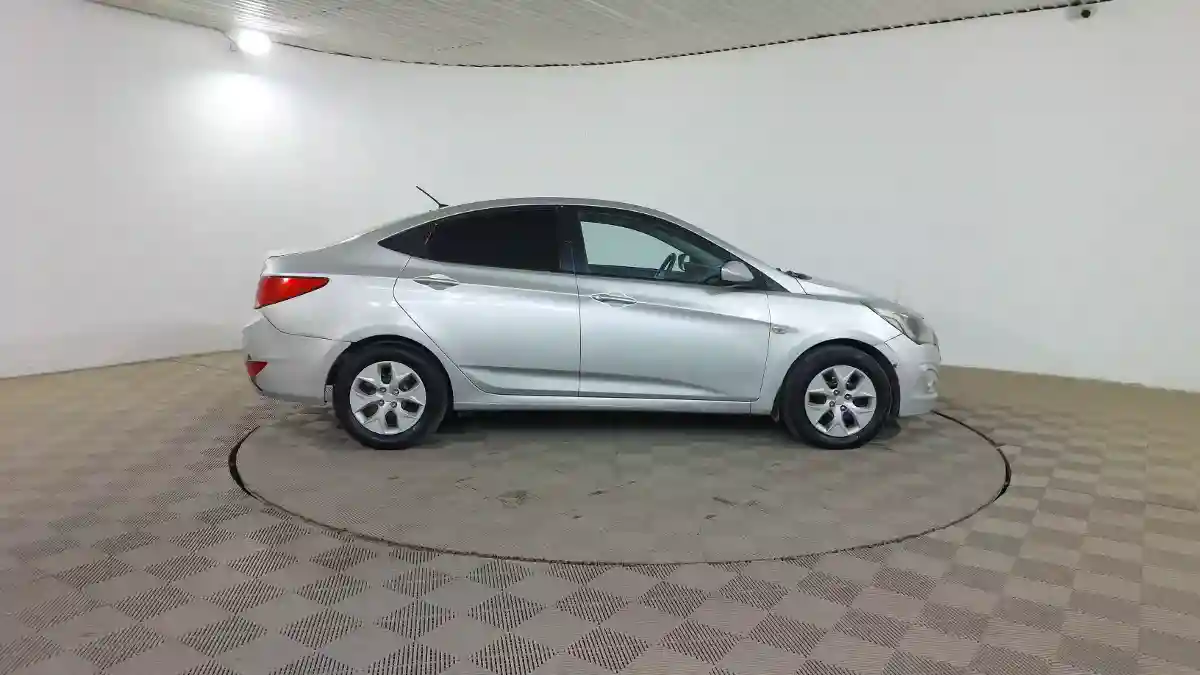 Hyundai Solaris 2015 года за 4 290 000 тг. в Шымкент