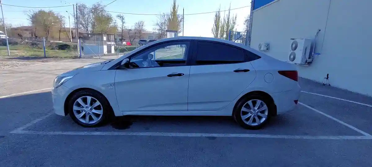 Hyundai Accent 2015 года за 6 689 000 тг. в Тараз