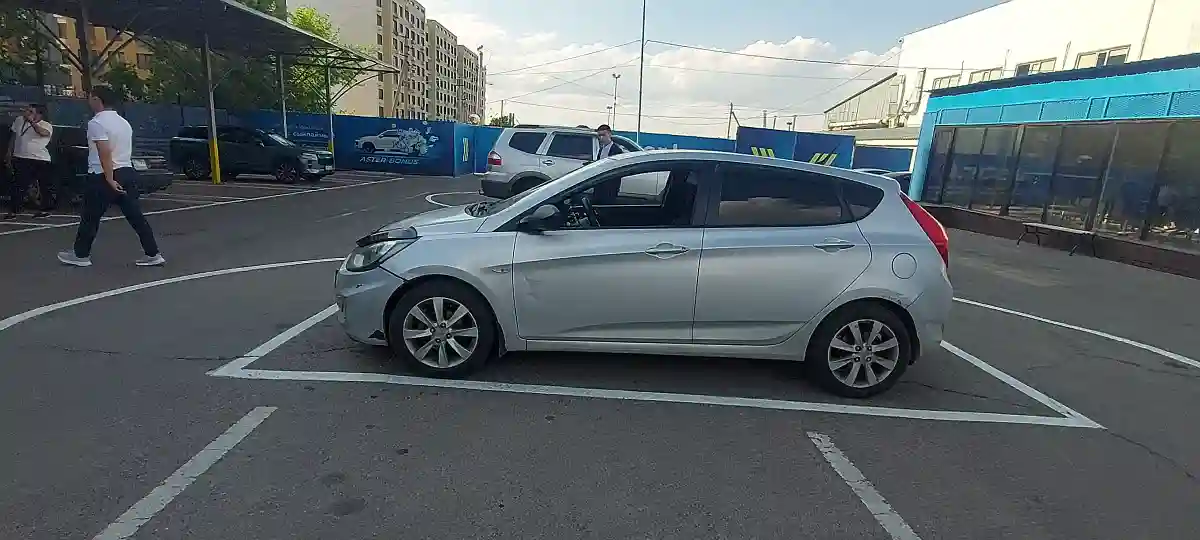 Hyundai Solaris 2013 года за 3 000 000 тг. в Алматы