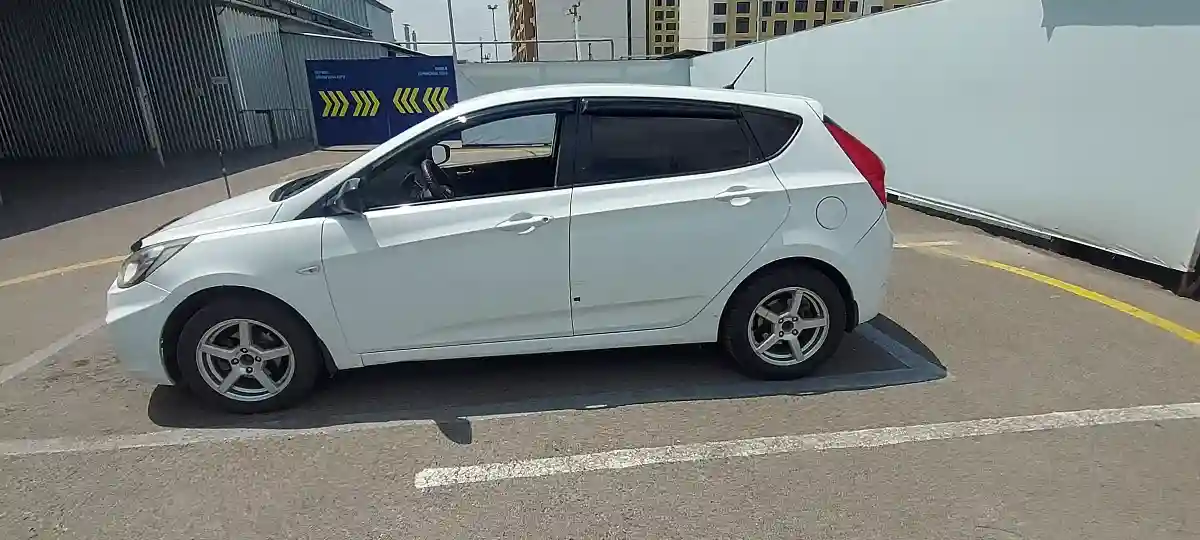 Hyundai Accent 2013 года за 3 900 000 тг. в Алматы