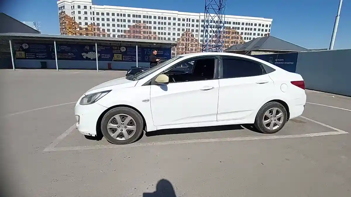 Hyundai Accent 2013 года за 3 300 000 тг. в Шымкент