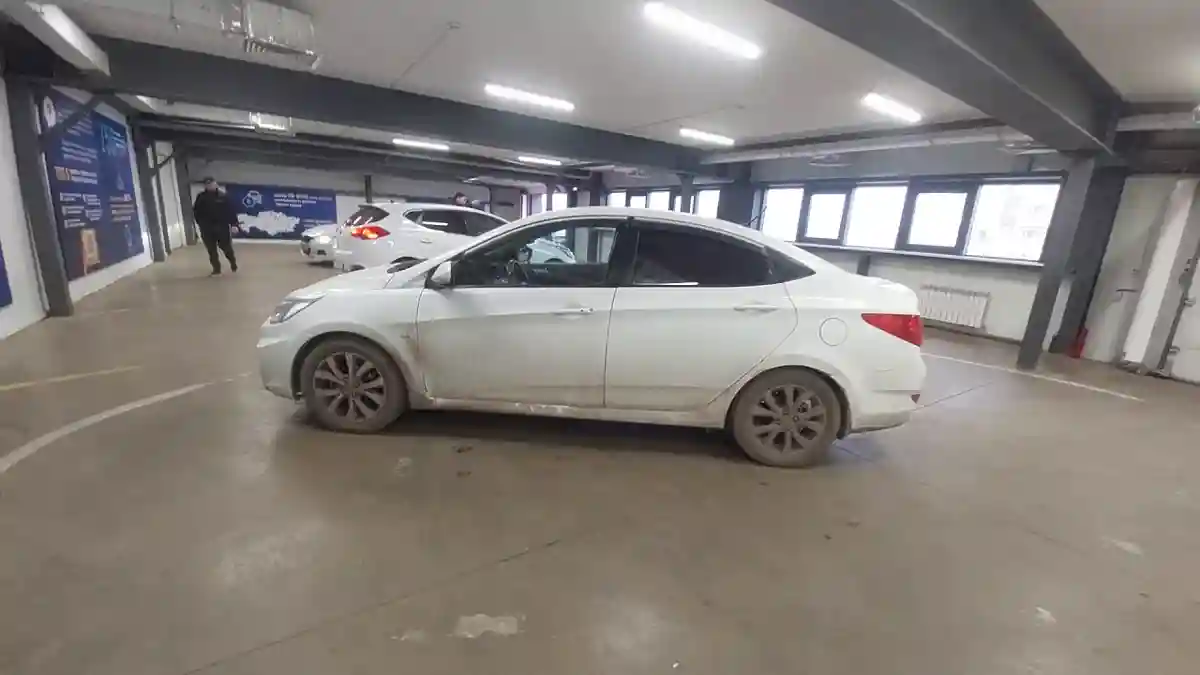 Hyundai Accent 2014 года за 6 000 000 тг. в Астана