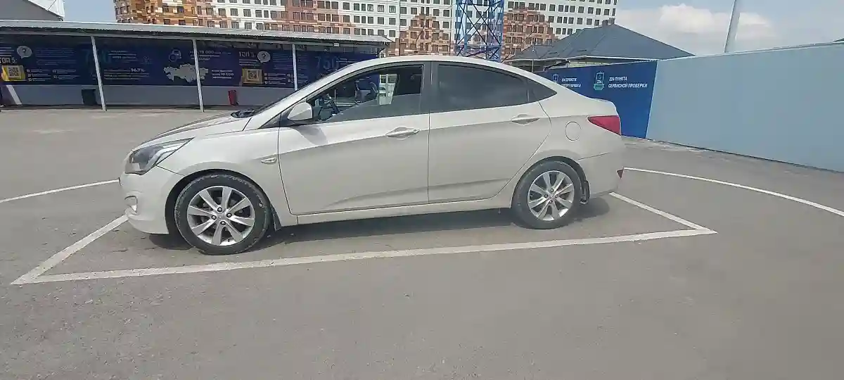Hyundai Solaris 2015 года за 5 800 000 тг. в Шымкент