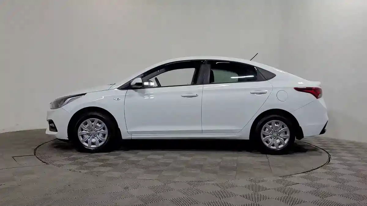 Hyundai Solaris 2018 года за 5 390 000 тг. в Алматы