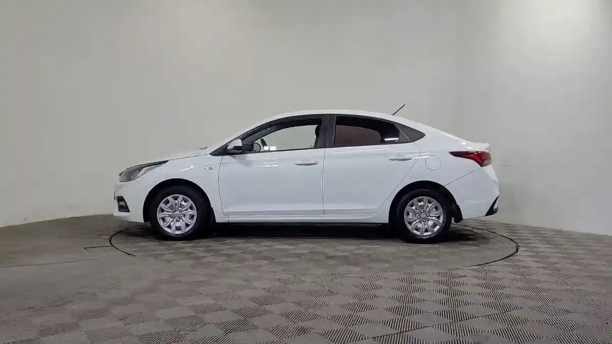 Hyundai Solaris 2018 года за 5 390 000 тг. в Алматы