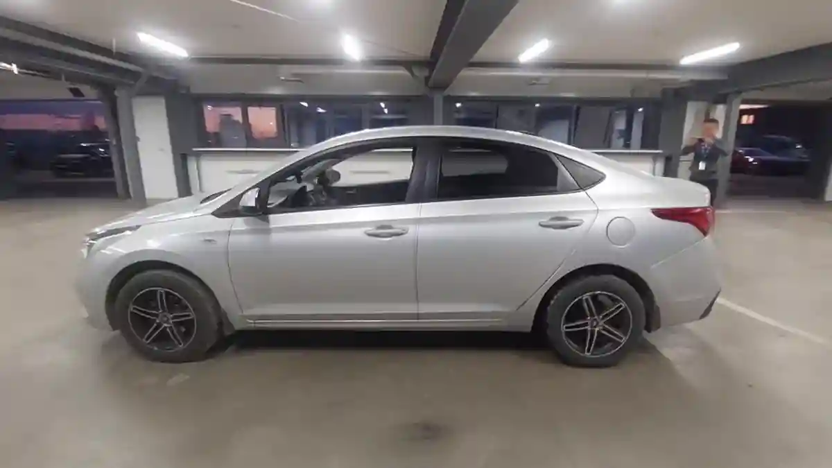 Hyundai Solaris 2019 года за 6 200 000 тг. в Астана