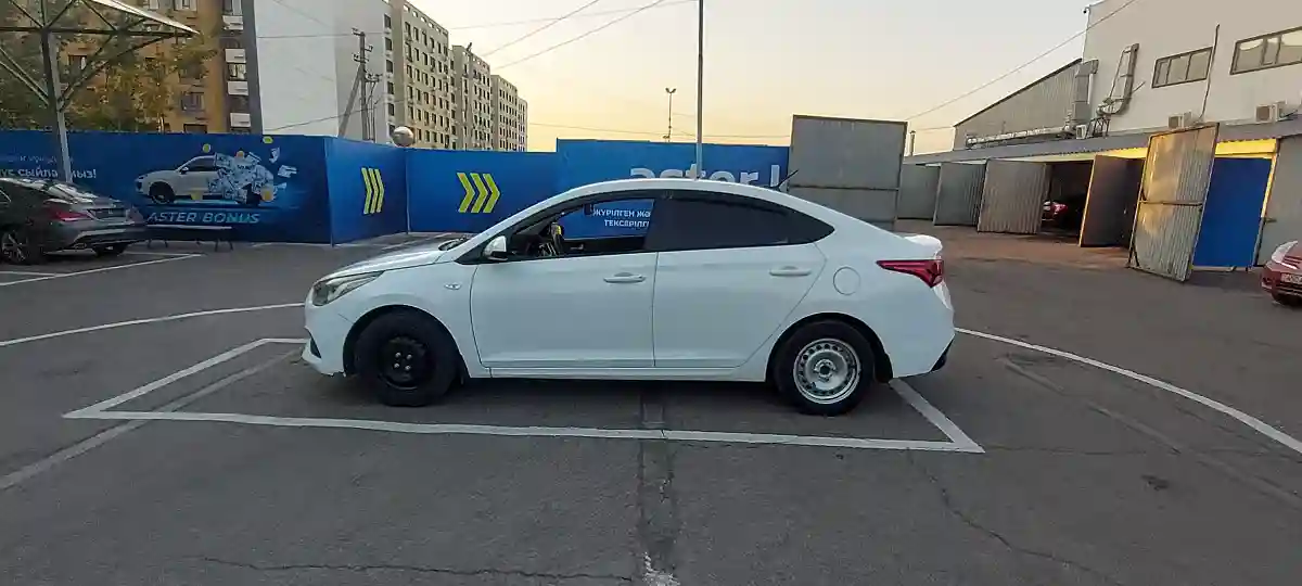 Hyundai Accent 2017 года за 5 700 000 тг. в Алматы