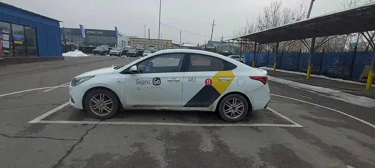 Hyundai Solaris 2017 года за 6 400 000 тг. в Алматы