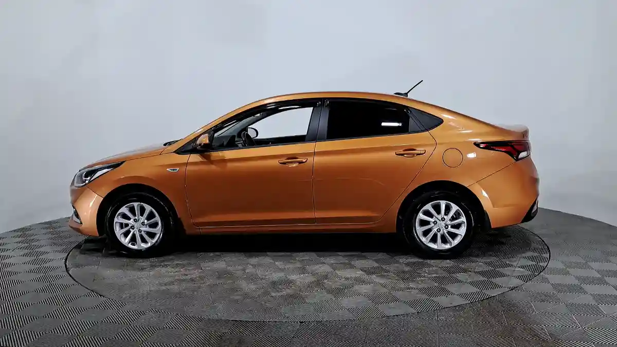 Hyundai Accent 2018 года за 7 290 000 тг. в Астана