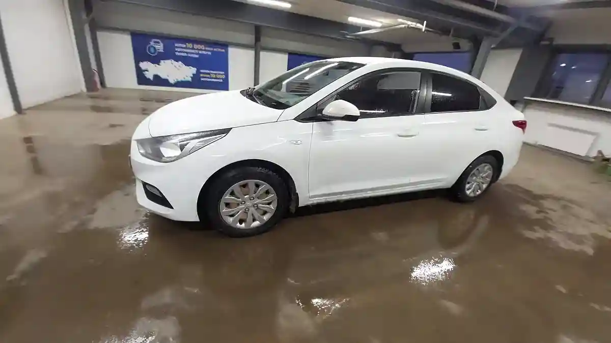 Hyundai Accent 2018 года за 7 300 000 тг. в Астана