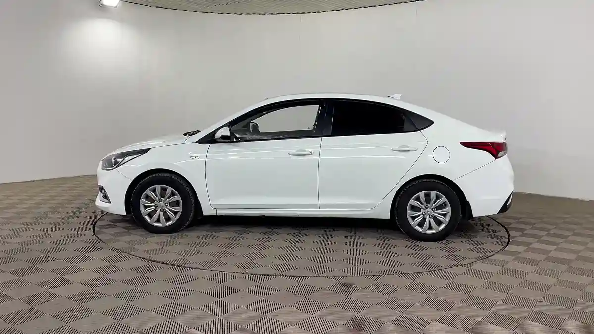 Hyundai Accent 2018 года за 7 290 000 тг. в Шымкент