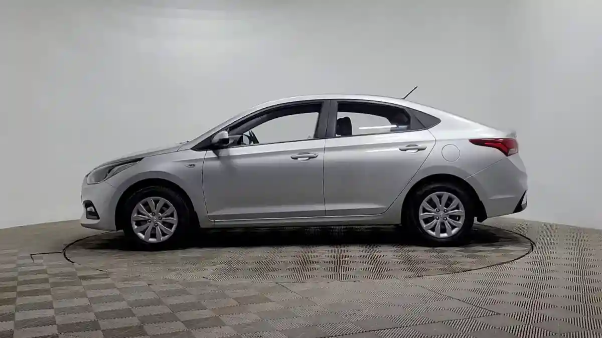 Hyundai Accent 2018 года за 6 890 000 тг. в Алматы