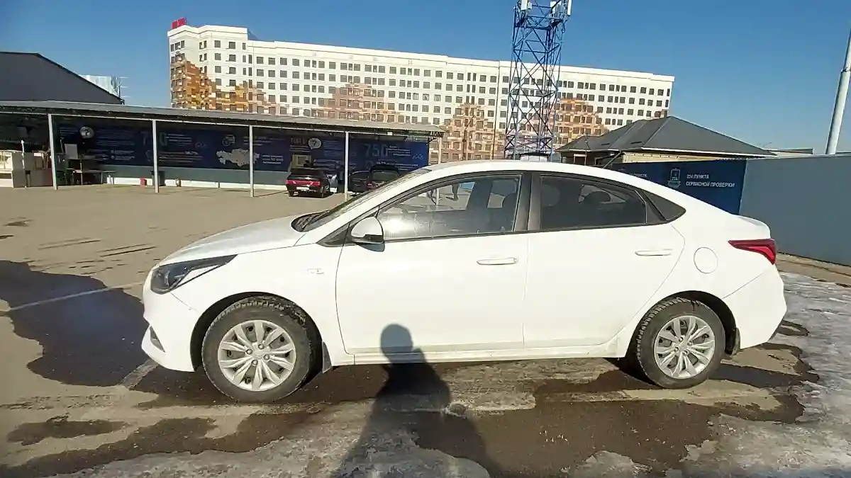 Hyundai Accent 2018 года за 7 500 000 тг. в Шымкент