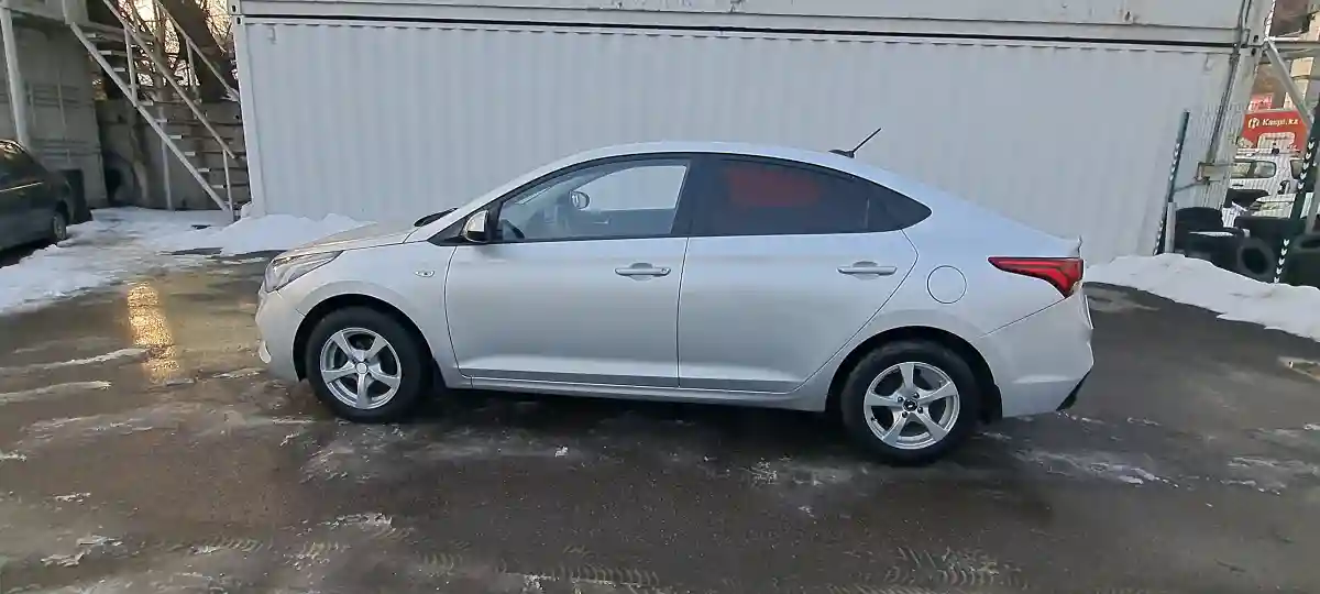 Hyundai Accent 2019 года за 6 490 000 тг. в Алматы