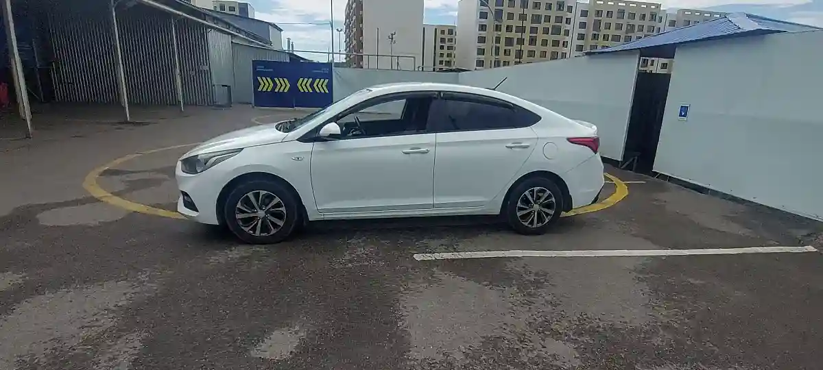 Hyundai Accent 2019 года за 7 600 000 тг. в Алматы