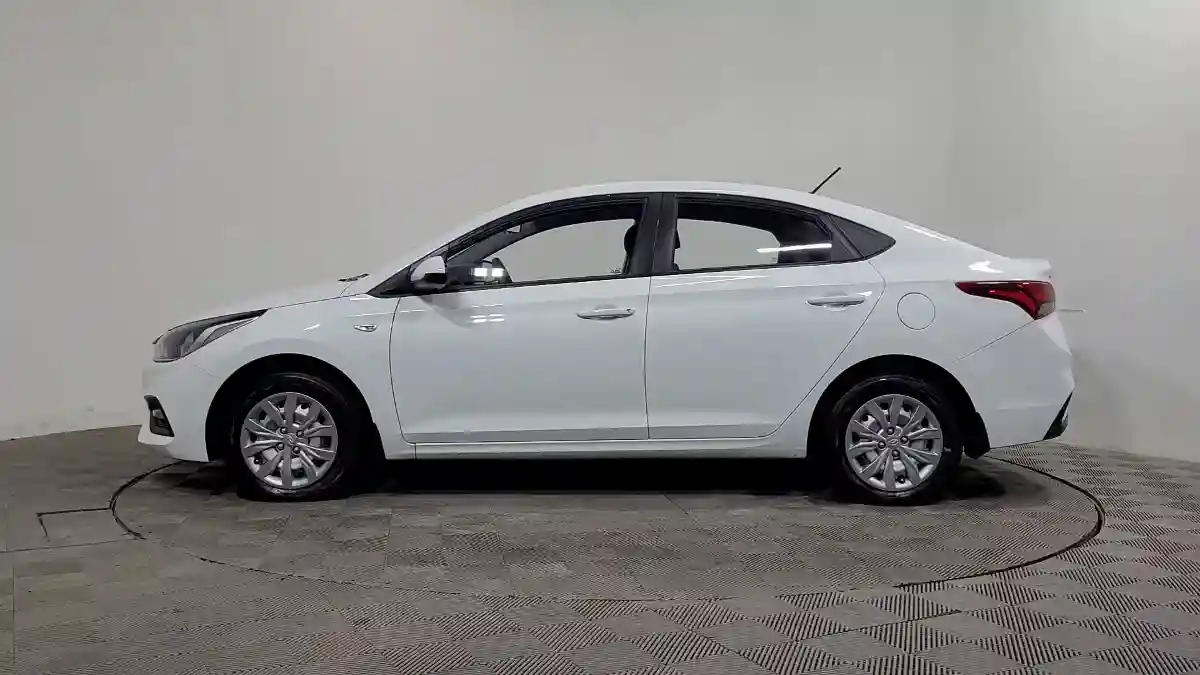 Hyundai Solaris 2018 года за 6 790 000 тг. в Алматы