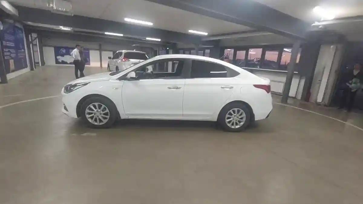 Hyundai Accent 2018 года за 6 800 000 тг. в Астана